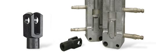 Alat molding injeksi berbahan aluminium dengan komponen hasil produksi di dalamnya