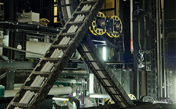 sistem e-spool dan zig-zag di platform panggung