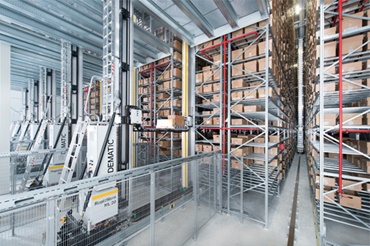 Sistem pengambilan simpanan DEMATIC dengan igus® guidelok guide trough