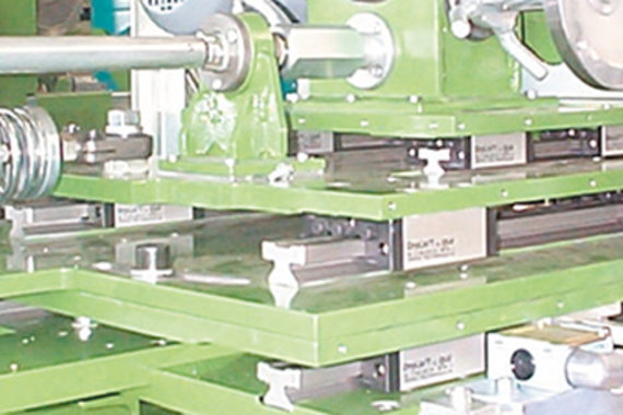 drylin® T dalam mesin gerinda