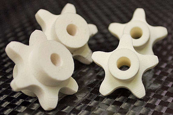 Dicetak 3D: Pinion plastik yang dibuat khusus yang terbuat dari bahan iglidur® yang tahan-aus