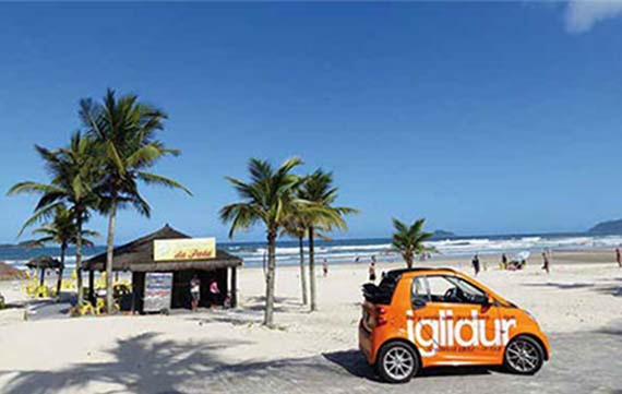 iglidur dalam tour Smart di pantai Brazil
