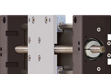 Sumbu linear dengan penggerak lead screw