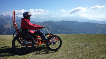 Kursi roda off-road oleh Mont Blanc Mobility